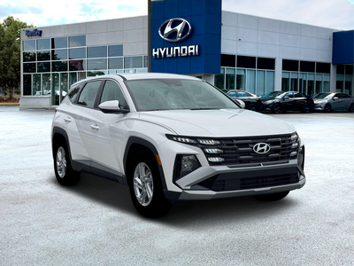 2026 Hyundai TUCSON SE FWD