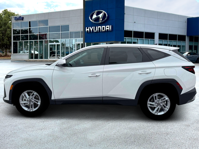 2026 Hyundai TUCSON SE FWD