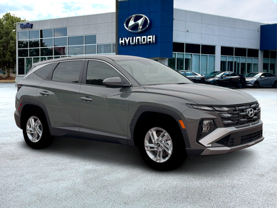 2026 Hyundai TUCSON SE FWD