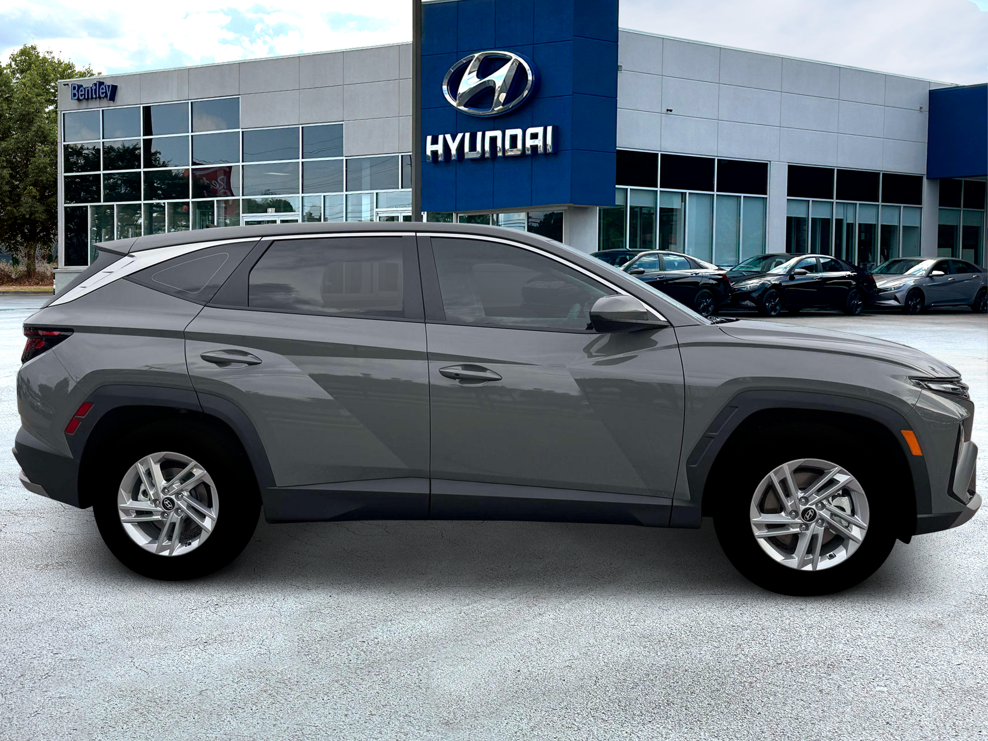 2026 Hyundai TUCSON SE FWD