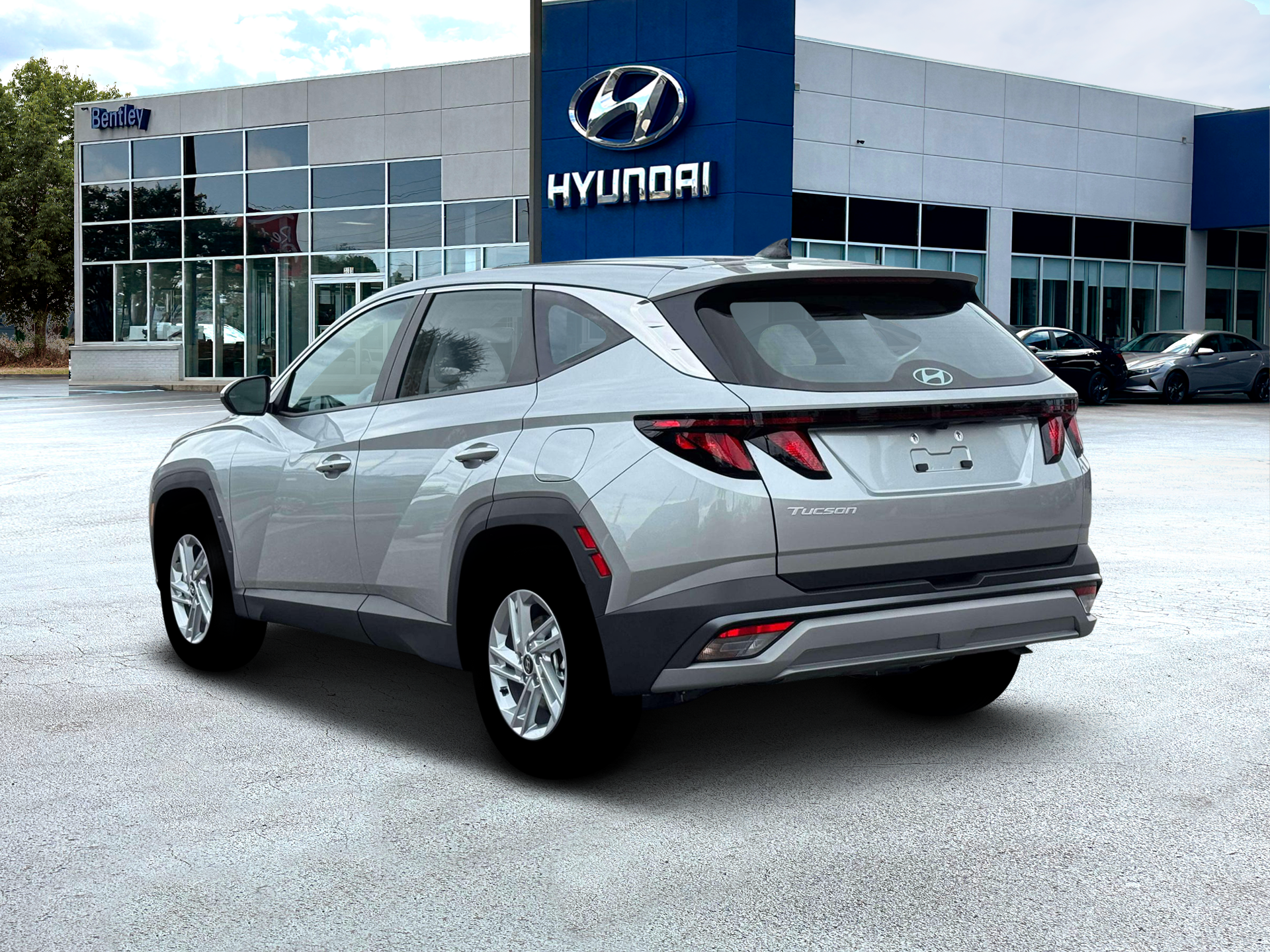 2026 Hyundai TUCSON SE FWD