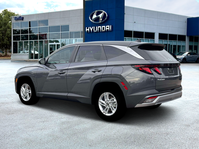 2026 Hyundai TUCSON SE FWD
