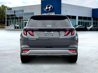 2026 Hyundai TUCSON SE FWD