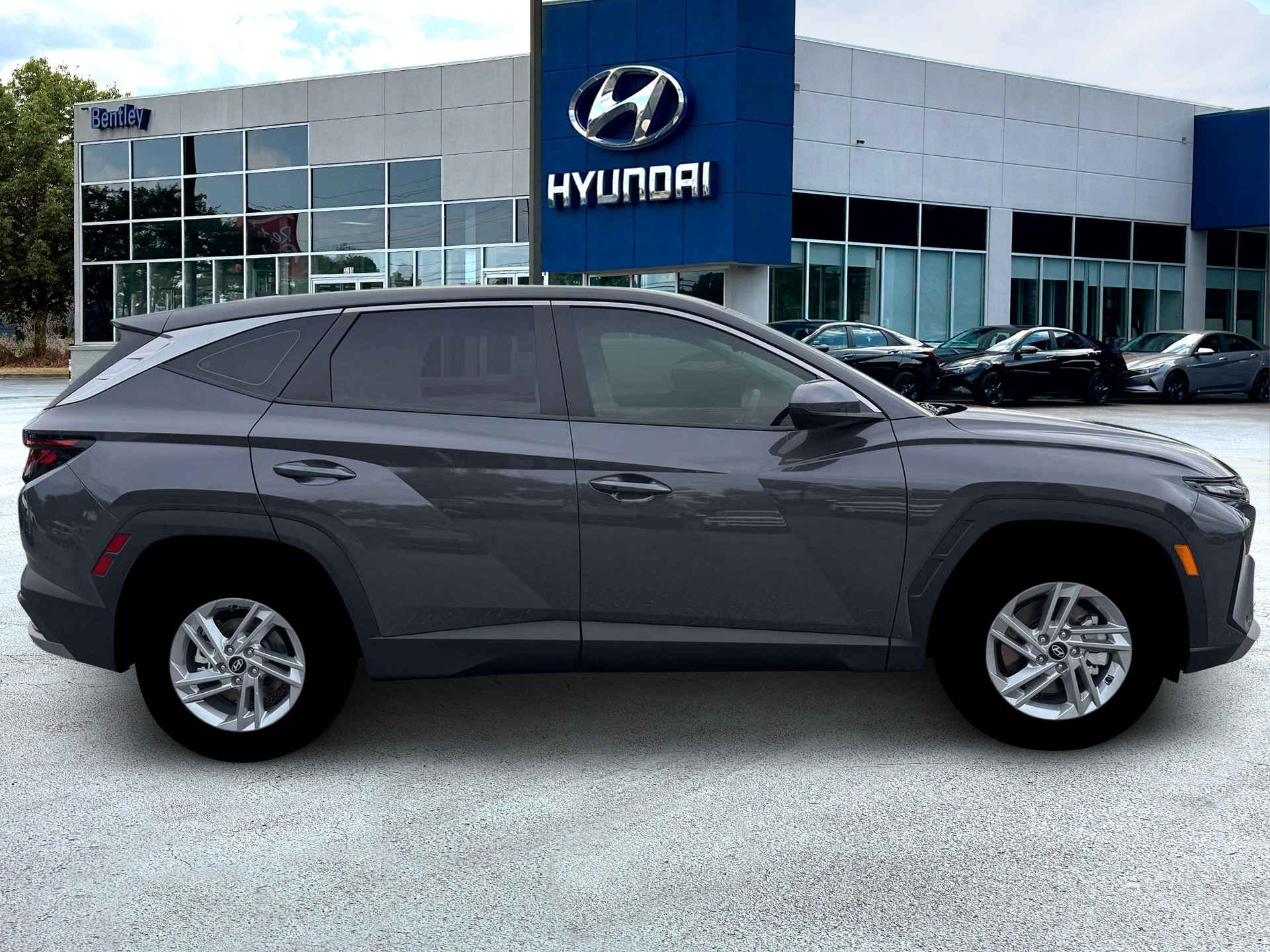 2026 Hyundai TUCSON SE FWD