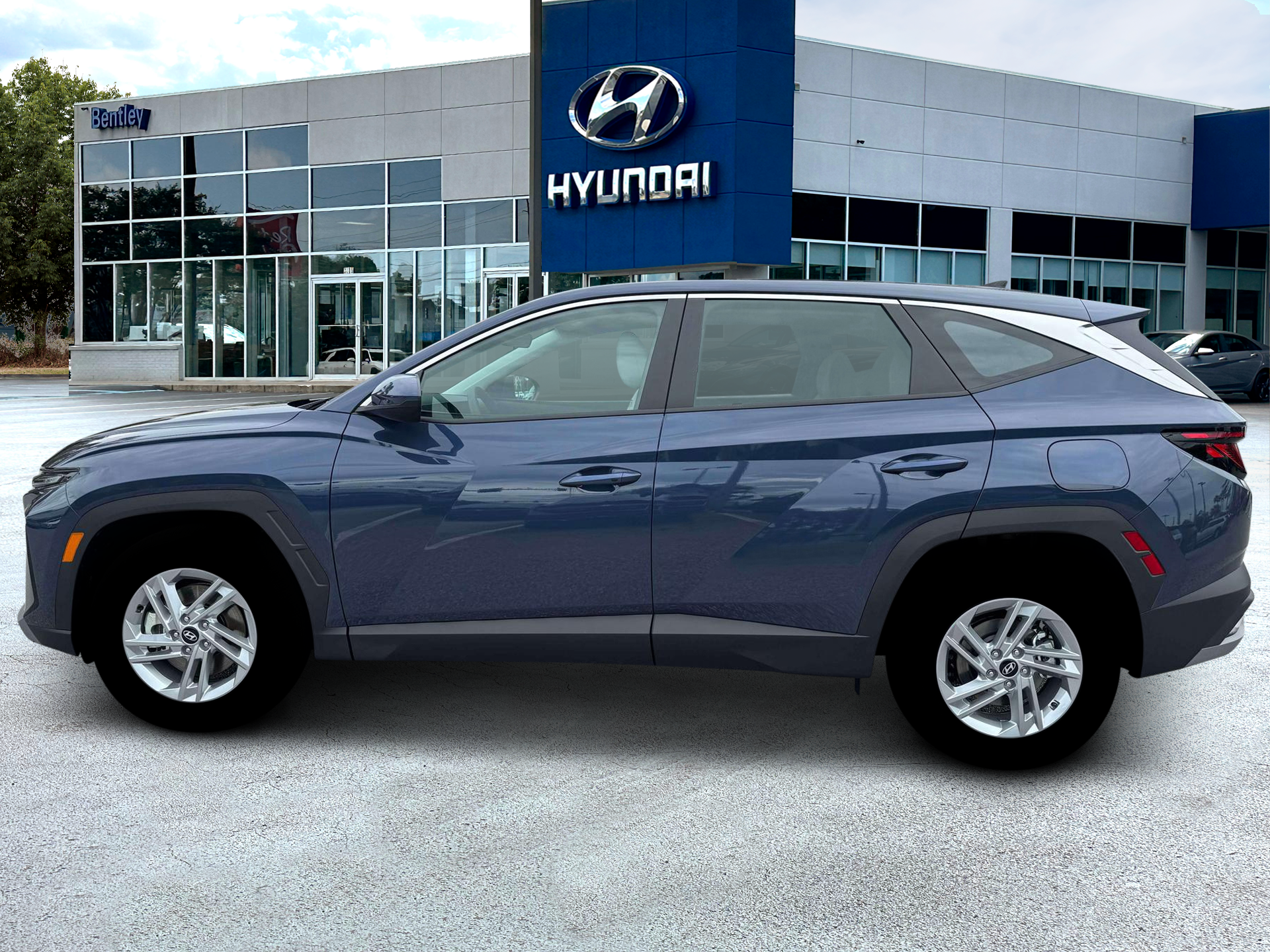 2026 Hyundai TUCSON SE FWD