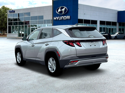 2026 Hyundai TUCSON SE FWD