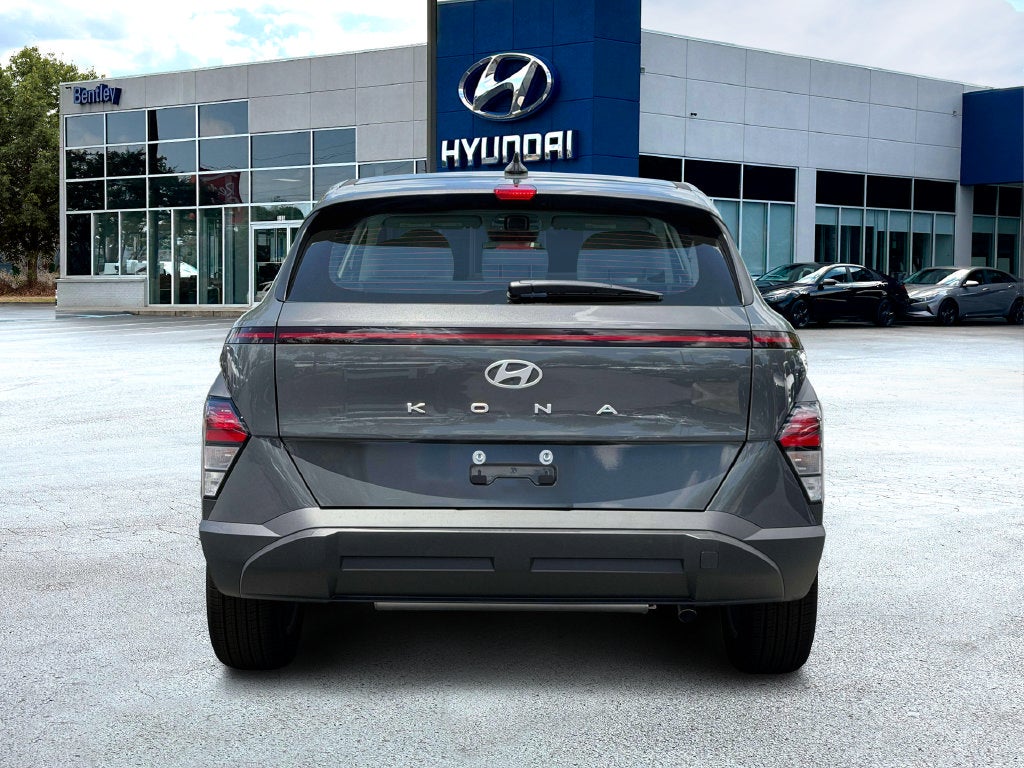 2027 Hyundai KONA SE