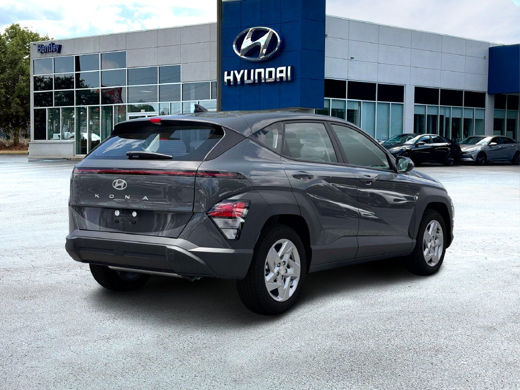 2027 Hyundai KONA SE