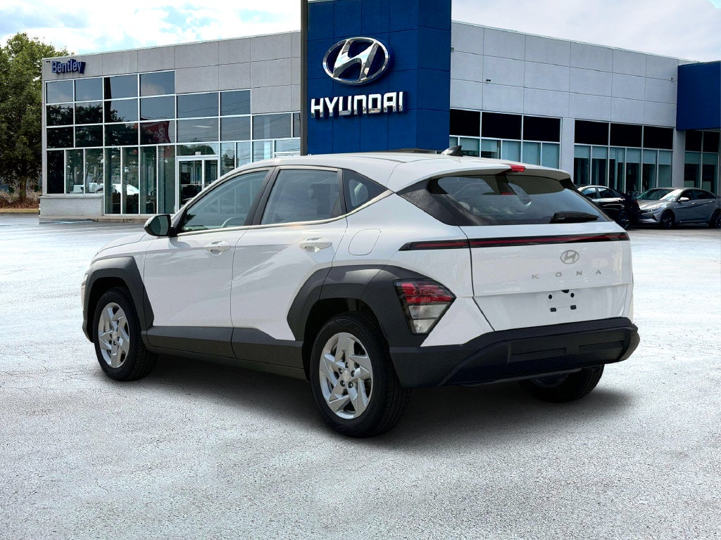 2027 Hyundai KONA SE