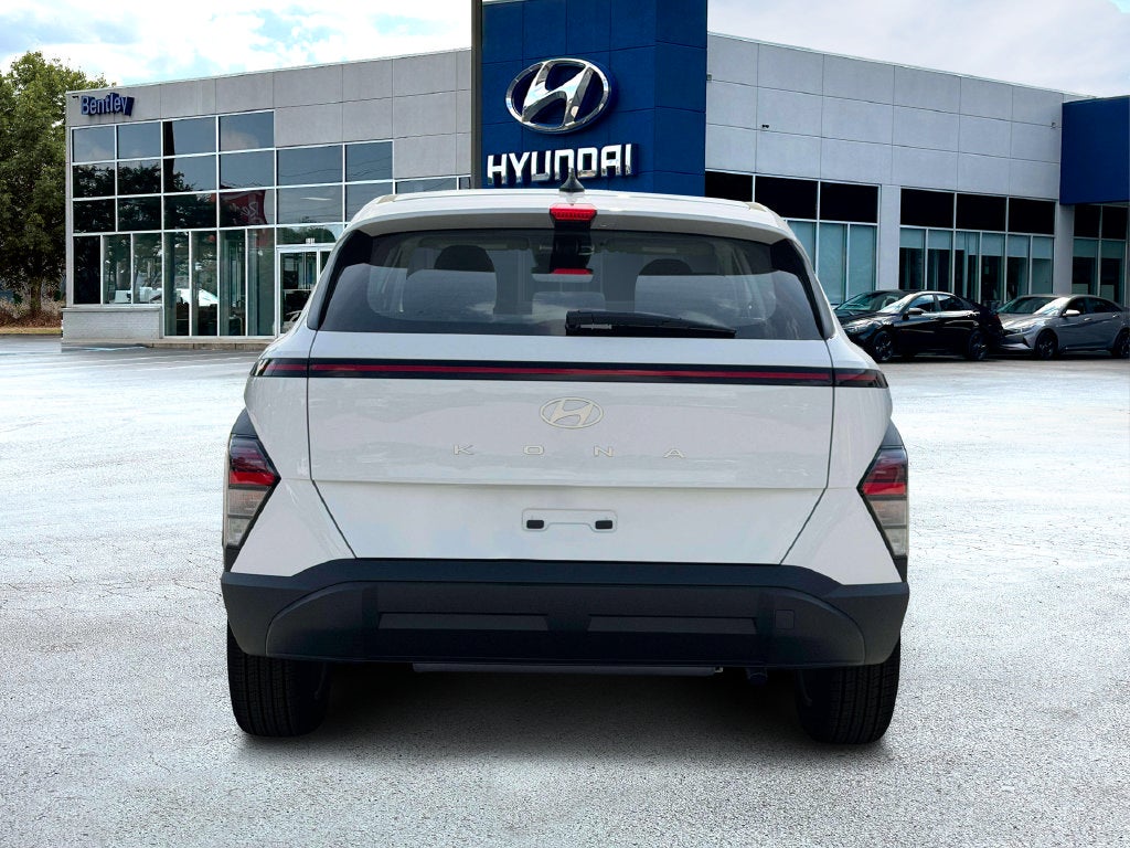 2027 Hyundai KONA SE