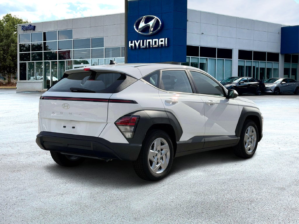 2027 Hyundai KONA SE