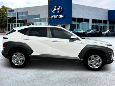 2026 Hyundai KONA SE FWD