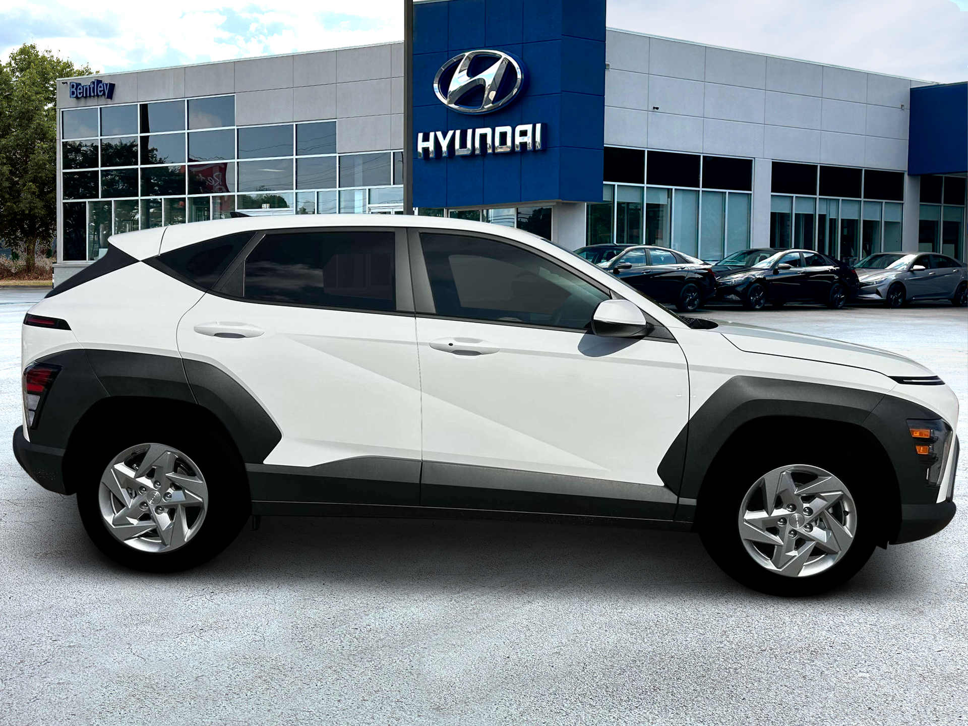 2026 Hyundai KONA SE FWD