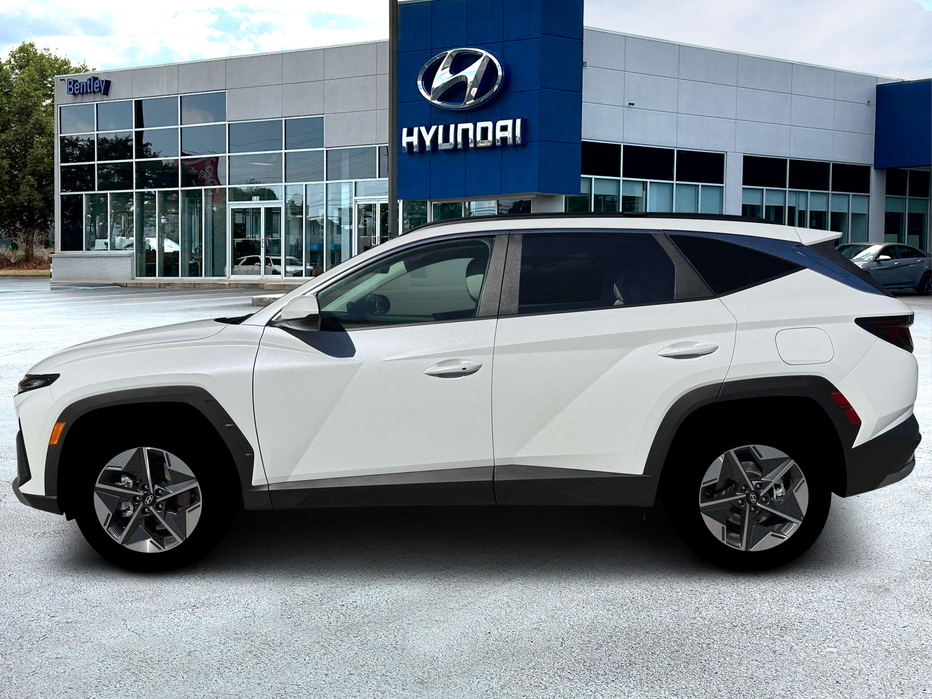 2026 Hyundai TUCSON HYBRID SEL AWD