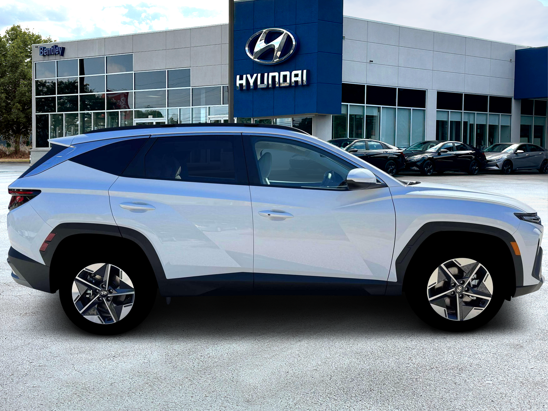 2026 Hyundai TUCSON HYBRID SEL AWD