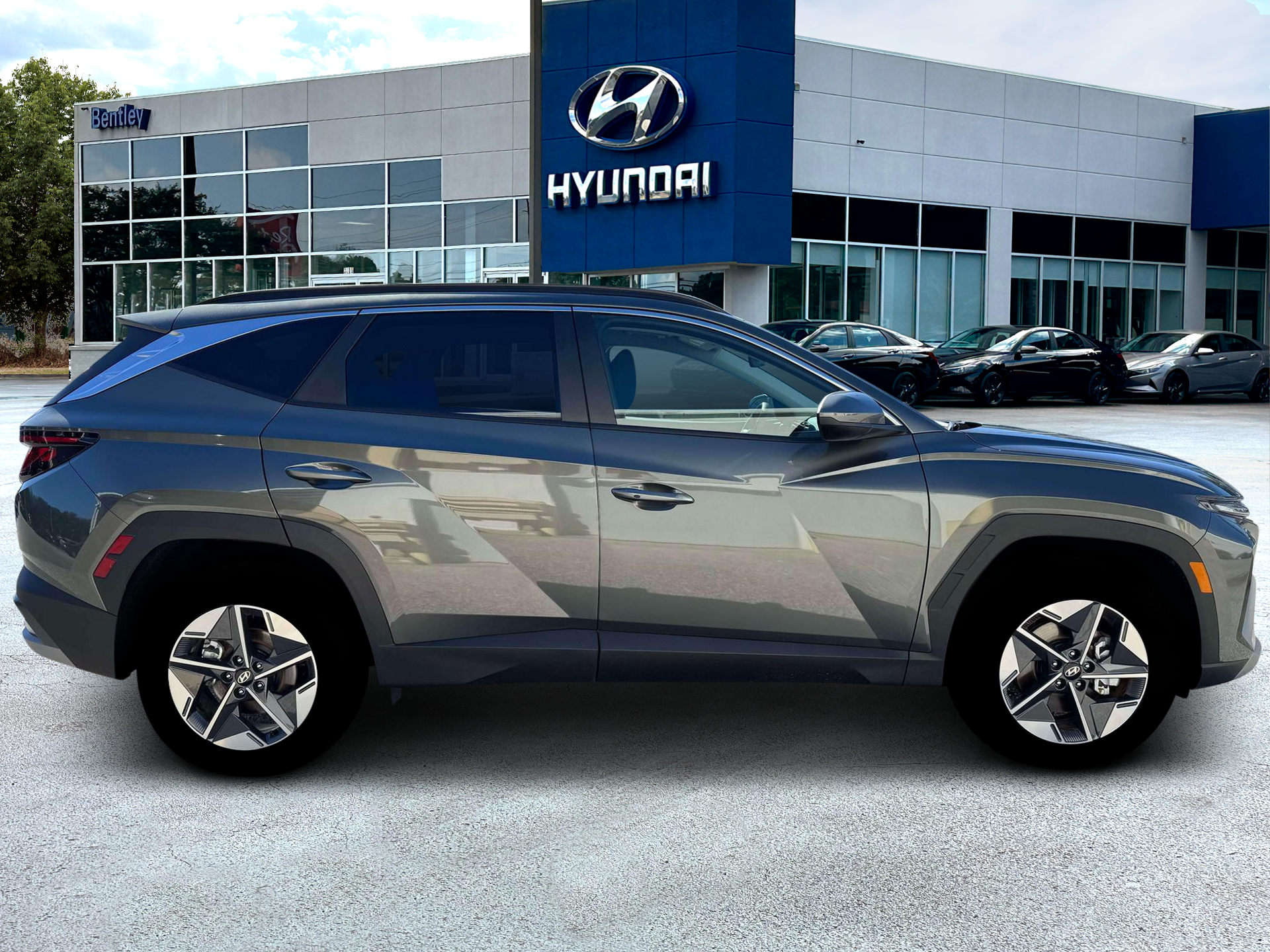 2026 Hyundai TUCSON HYBRID SEL AWD