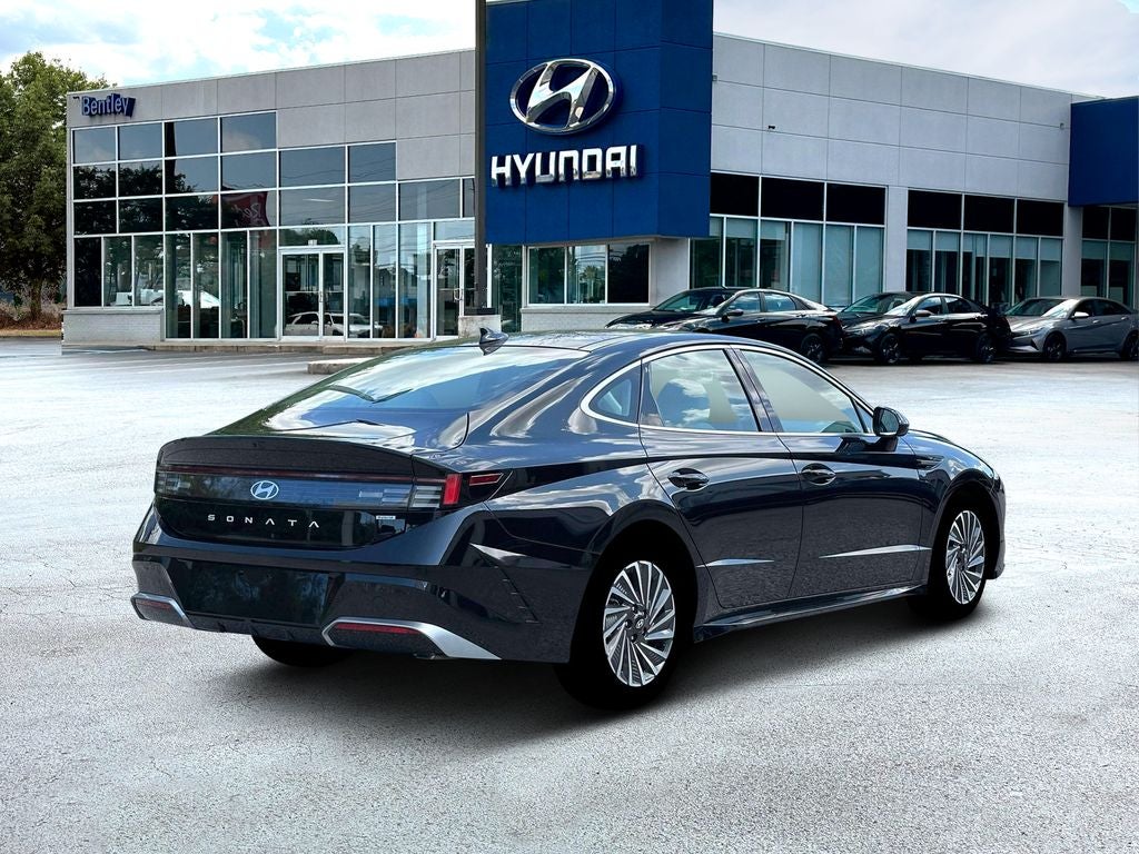 2026 Hyundai SONATA HYBRID SEL