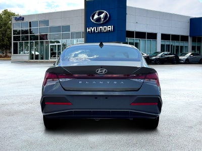 2026 Hyundai ELANTRA SE