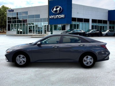 2026 Hyundai ELANTRA SE