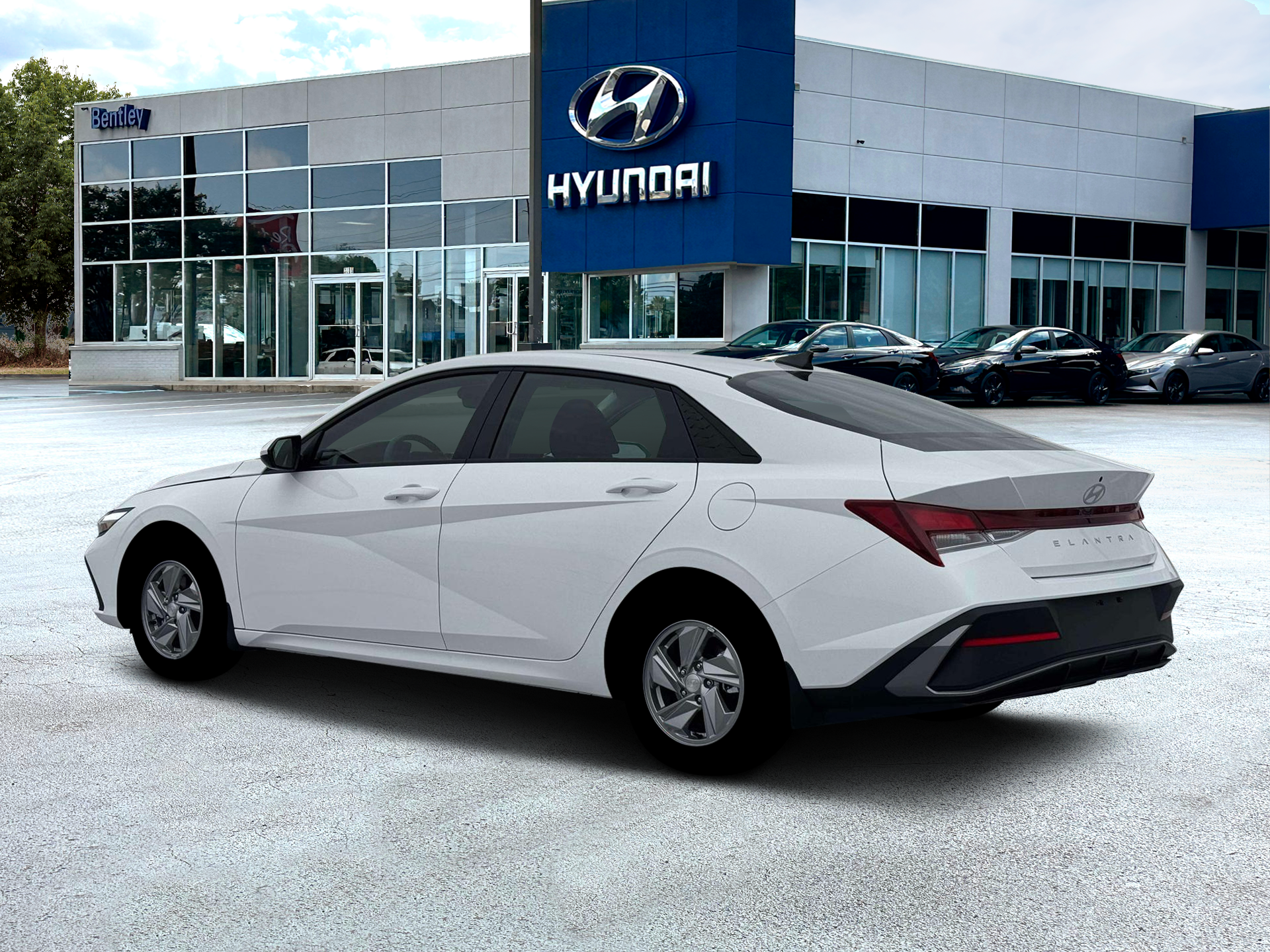 2026 Hyundai ELANTRA SE