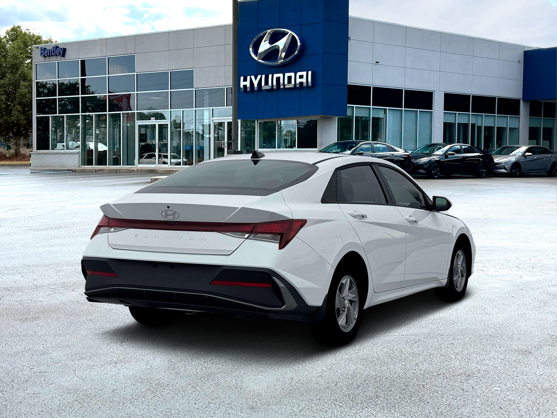 2026 Hyundai ELANTRA SE