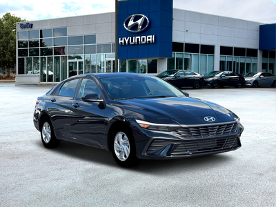 2026 Hyundai ELANTRA SE