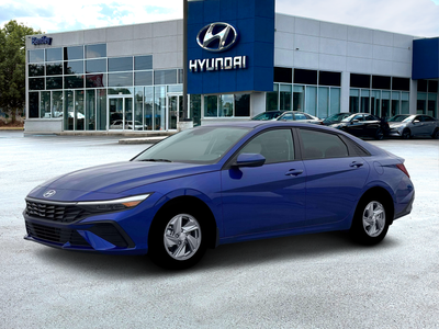 2026 Hyundai ELANTRA SE