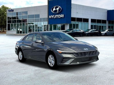 2026 Hyundai ELANTRA SE