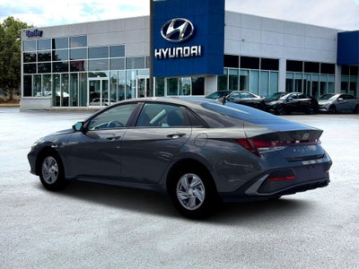 2026 Hyundai ELANTRA SE