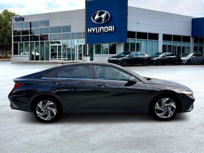 2026 Hyundai ELANTRA Limited