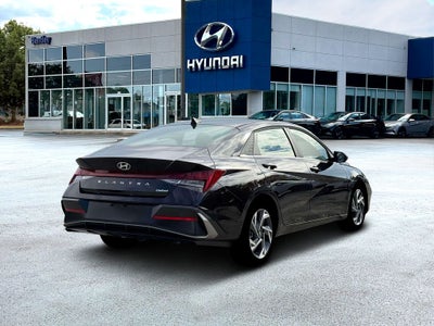 2026 Hyundai ELANTRA Limited