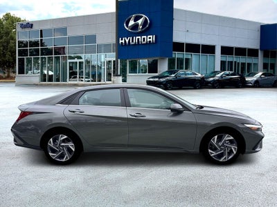 2026 Hyundai ELANTRA Limited