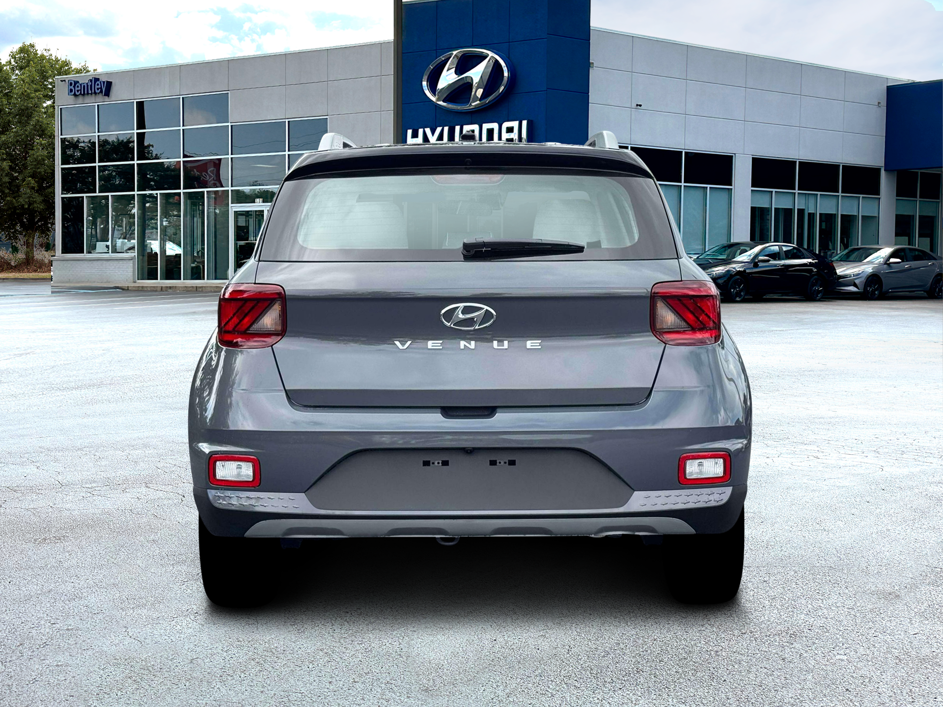 2026 Hyundai VENUE SEL W/Two-Tone Roof