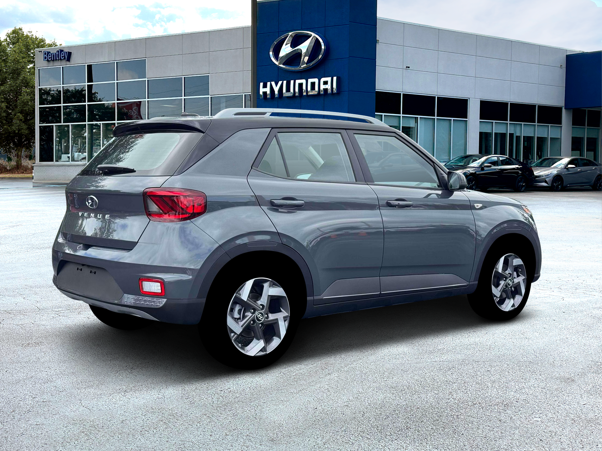 2026 Hyundai VENUE SEL W/Two-Tone Roof