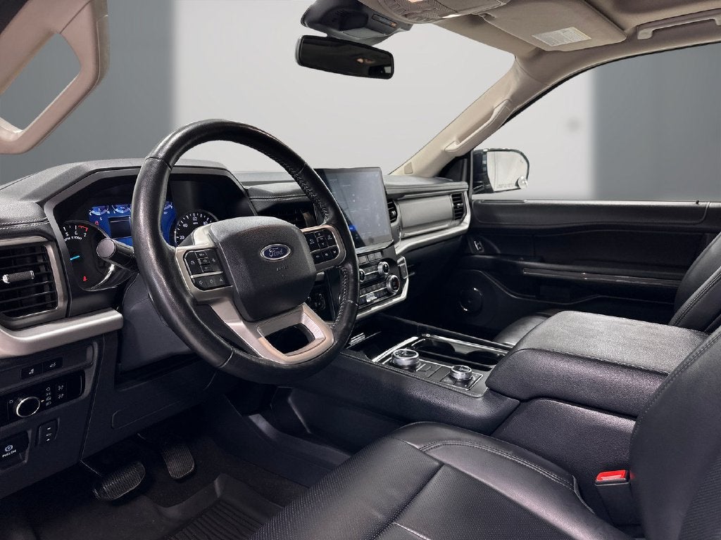 2024 Ford Expedition Max XLT Black Accent