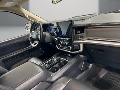 2024 Ford Expedition Max XLT Black Accent