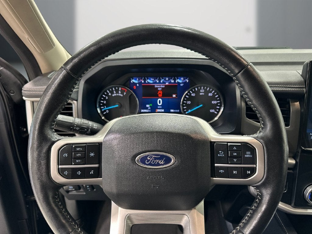 2024 Ford Expedition Max XLT Black Accent