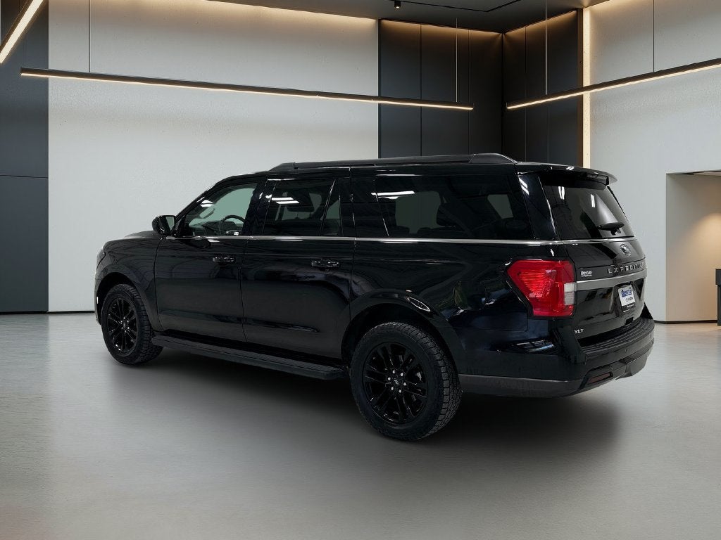 2024 Ford Expedition Max XLT Black Accent