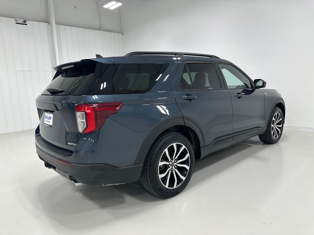 2022 Ford Explorer ST-Line
