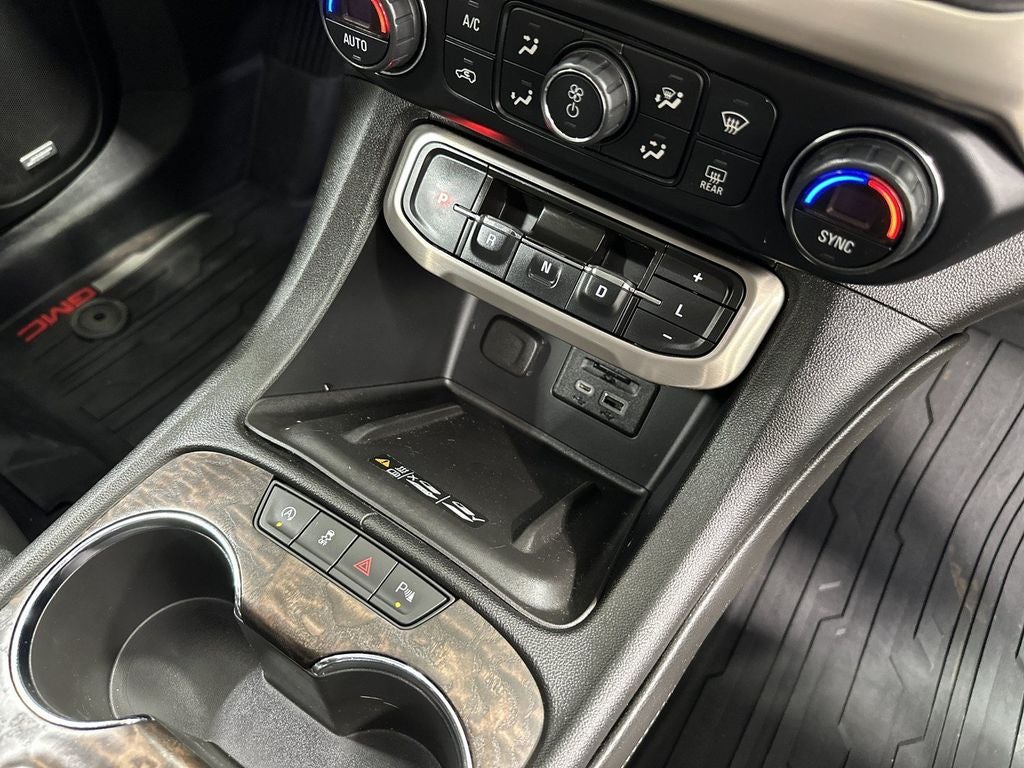 2020 GMC Acadia Denali