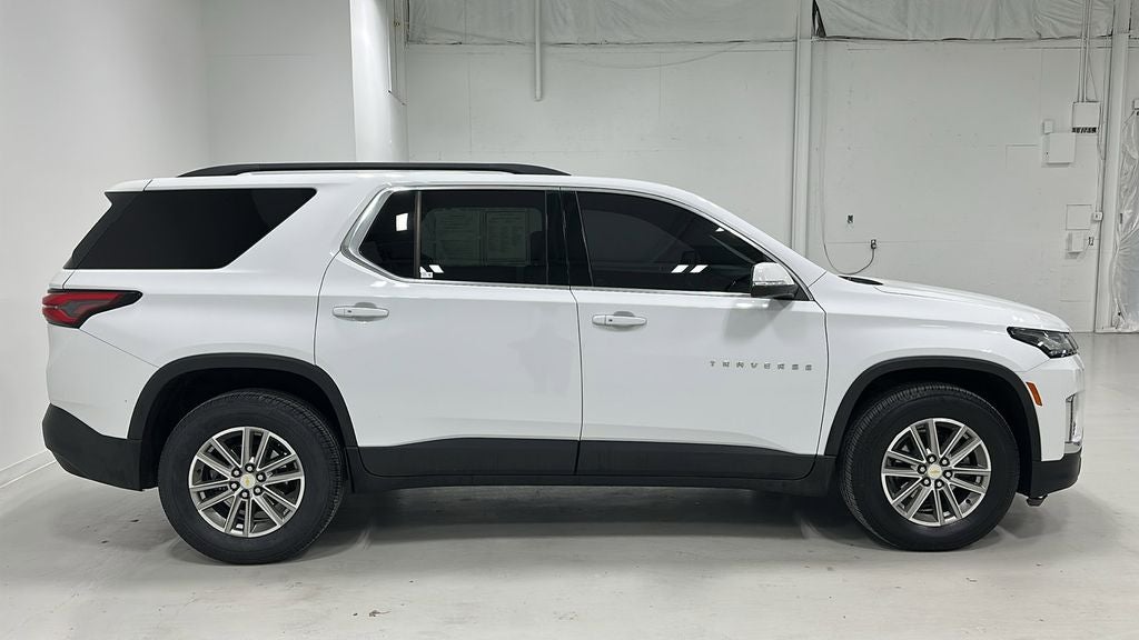 2022 Chevrolet Traverse LT Leather