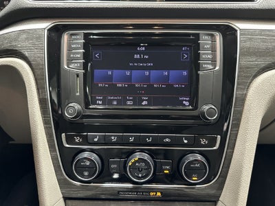 2018 Volkswagen Passat 2.0T SE