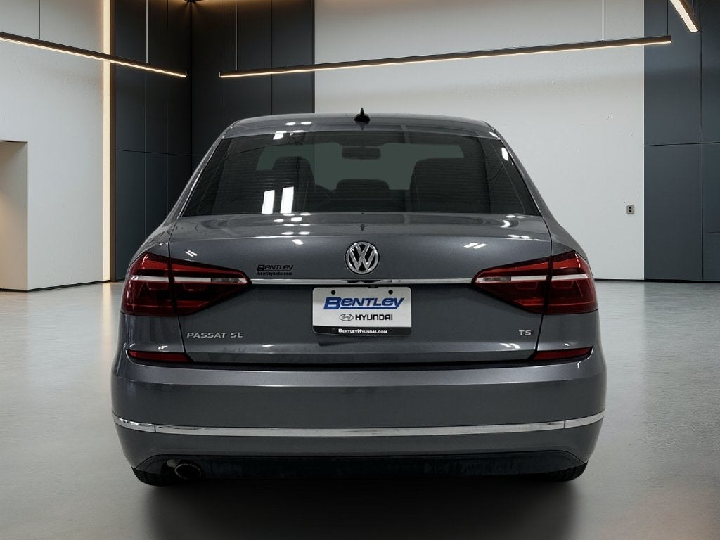 2018 Volkswagen Passat 2.0T SE