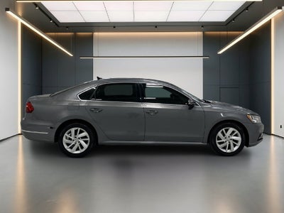 2018 Volkswagen Passat 2.0T SE