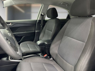 2022 Hyundai ACCENT SE