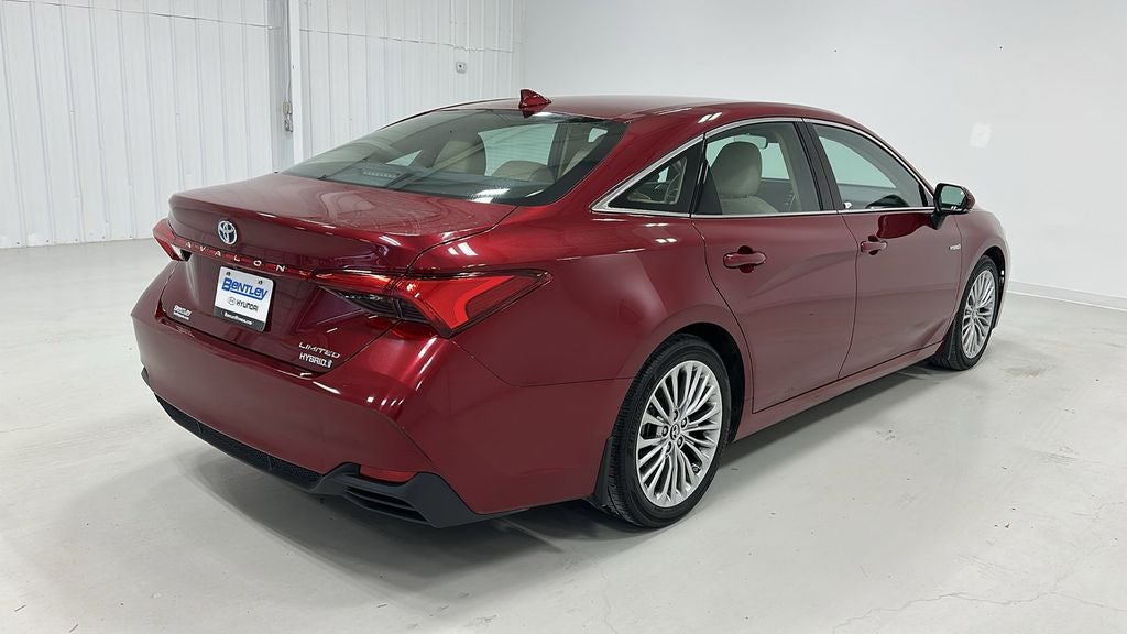 2019 Toyota Avalon Hybrid Limited