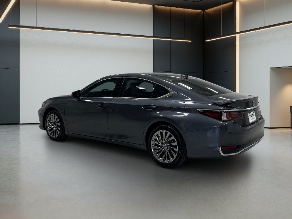 2024 Lexus ES 300h Ultra Luxury