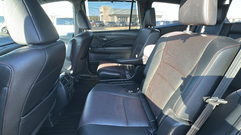 2022 Honda Pilot Black Edition - Photo 13