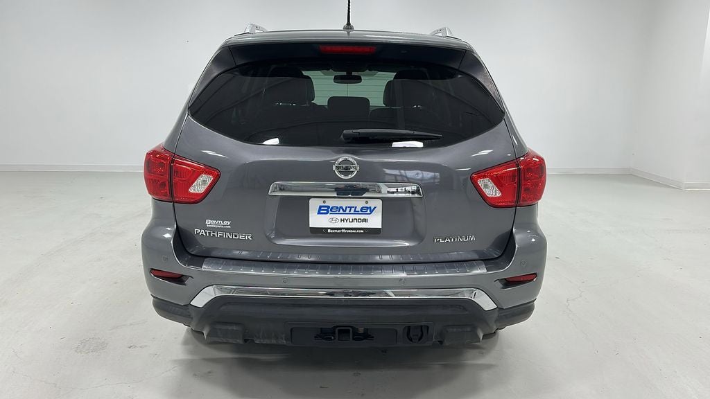 2017 Nissan Pathfinder Platinum