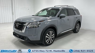 2022 Nissan Pathfinder Platinum
